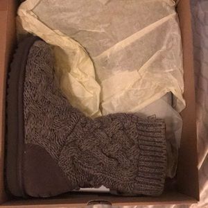 Ugg Isla Boots